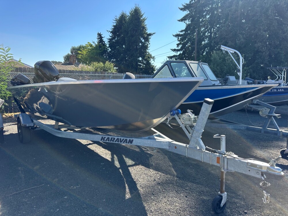 2024 18′ x 60″ Pro V RH Boat