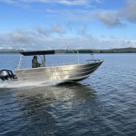 24-27′ x 84″ Bay Bee Center Console Model